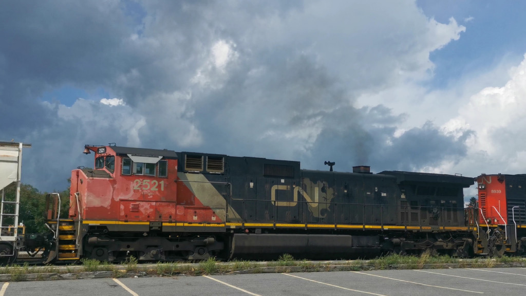 CN 2521